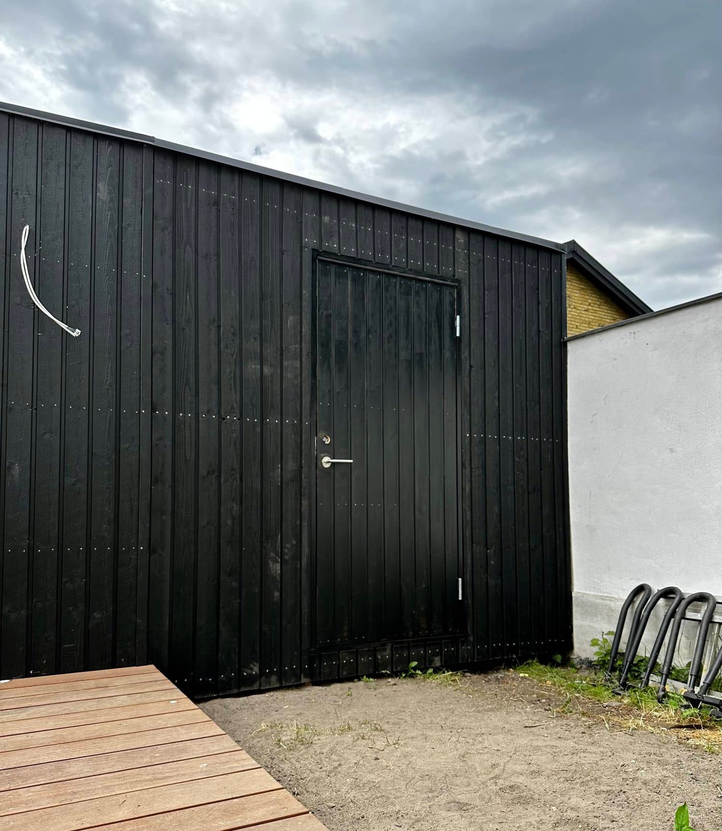 Amager Haveservice har designet og bygget dette værksted på uudnyttet plads i en villahave